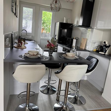 Appartement Chaleureux Et Spacieux T3 ลิมอจส์ ภายนอก รูปภาพ