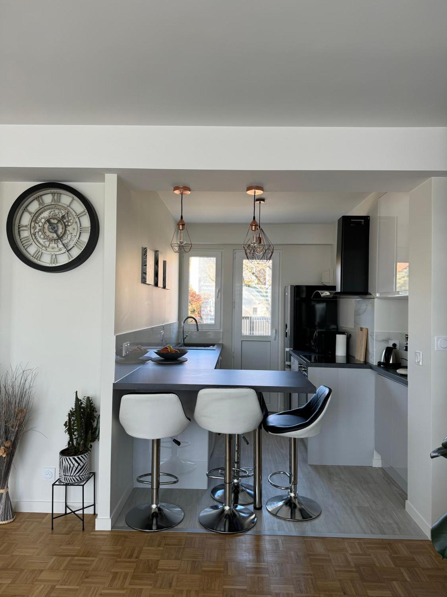 Appartement Chaleureux Et Spacieux T3 ลิมอจส์ ภายนอก รูปภาพ