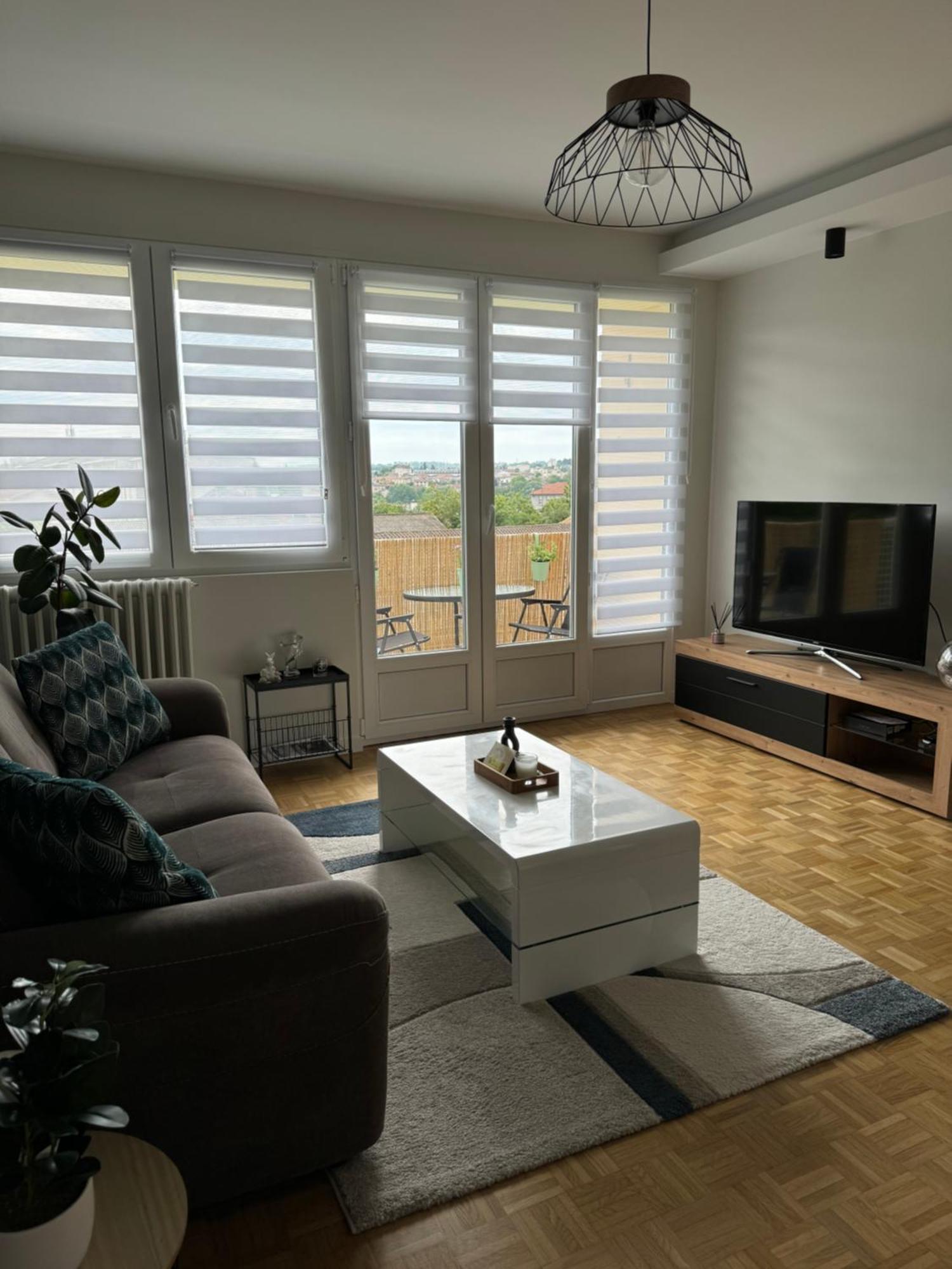 Appartement Chaleureux Et Spacieux T3 ลิมอจส์ ภายนอก รูปภาพ