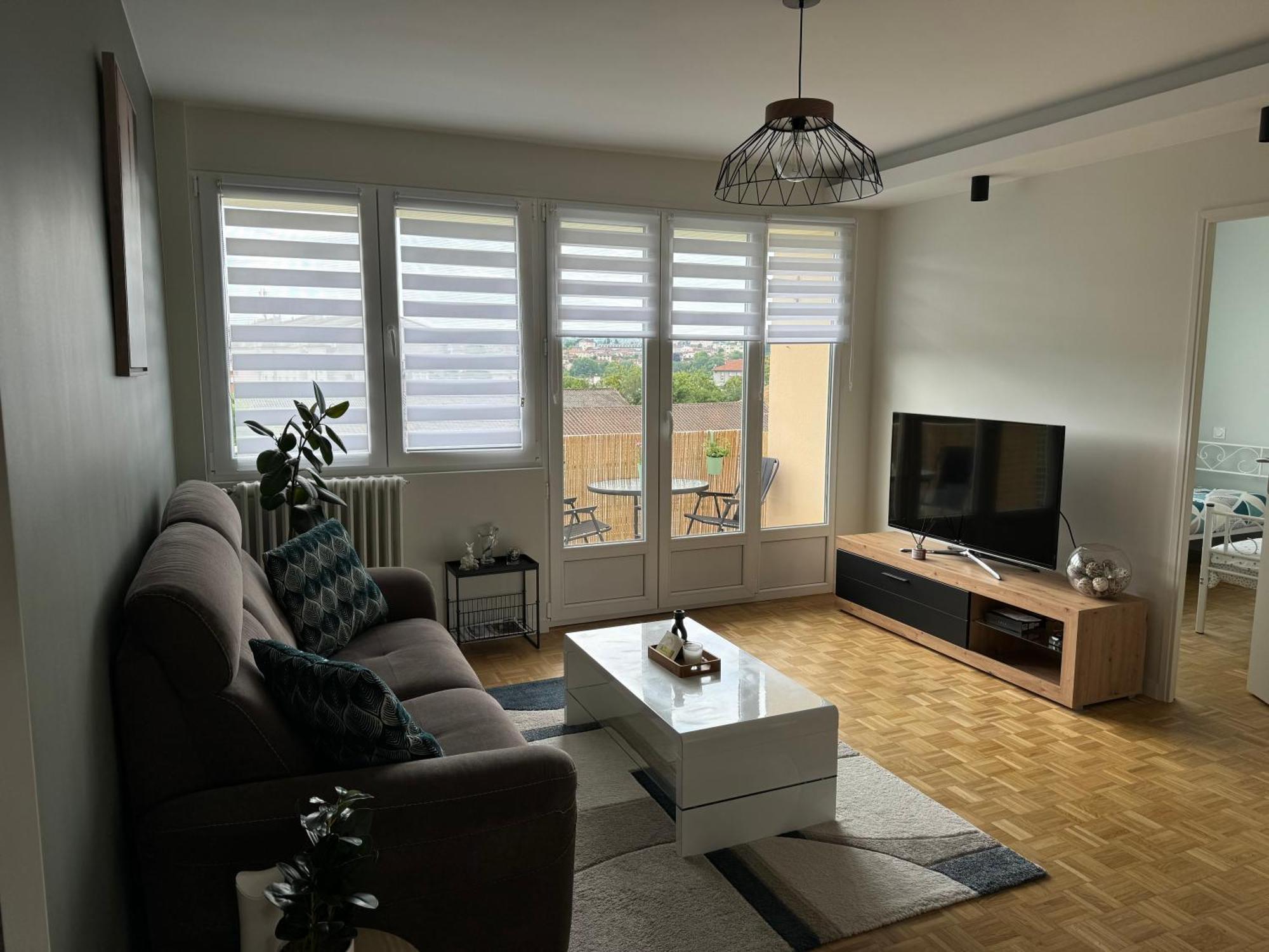 Appartement Chaleureux Et Spacieux T3 ลิมอจส์ ภายนอก รูปภาพ