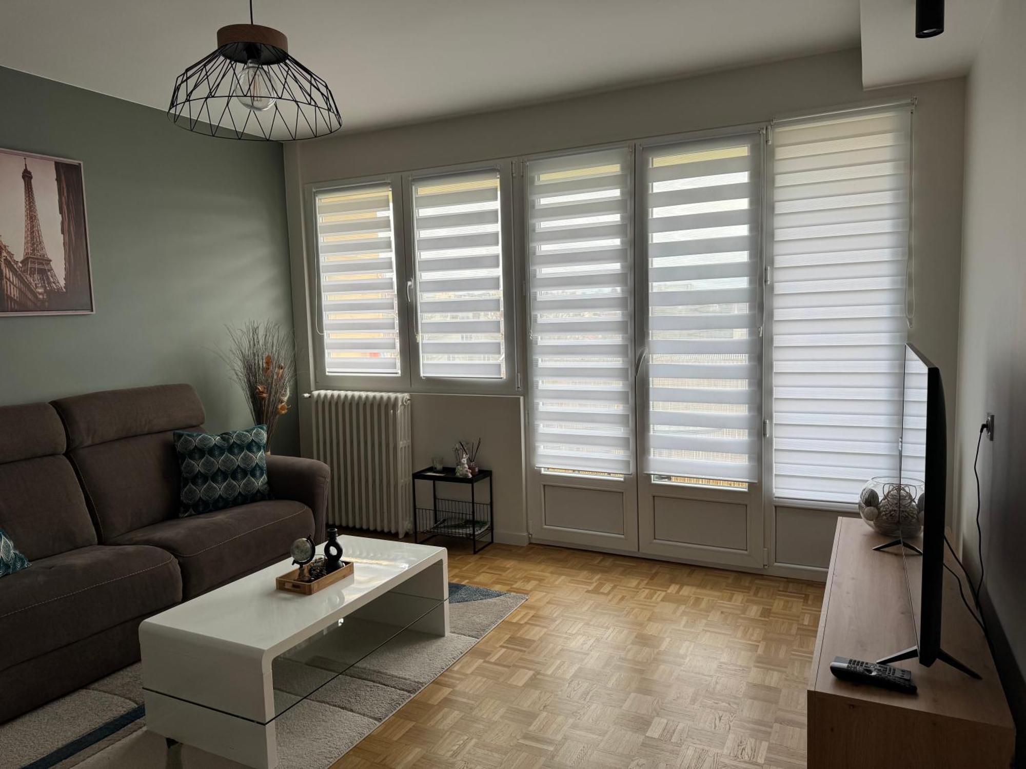 Appartement Chaleureux Et Spacieux T3 ลิมอจส์ ภายนอก รูปภาพ