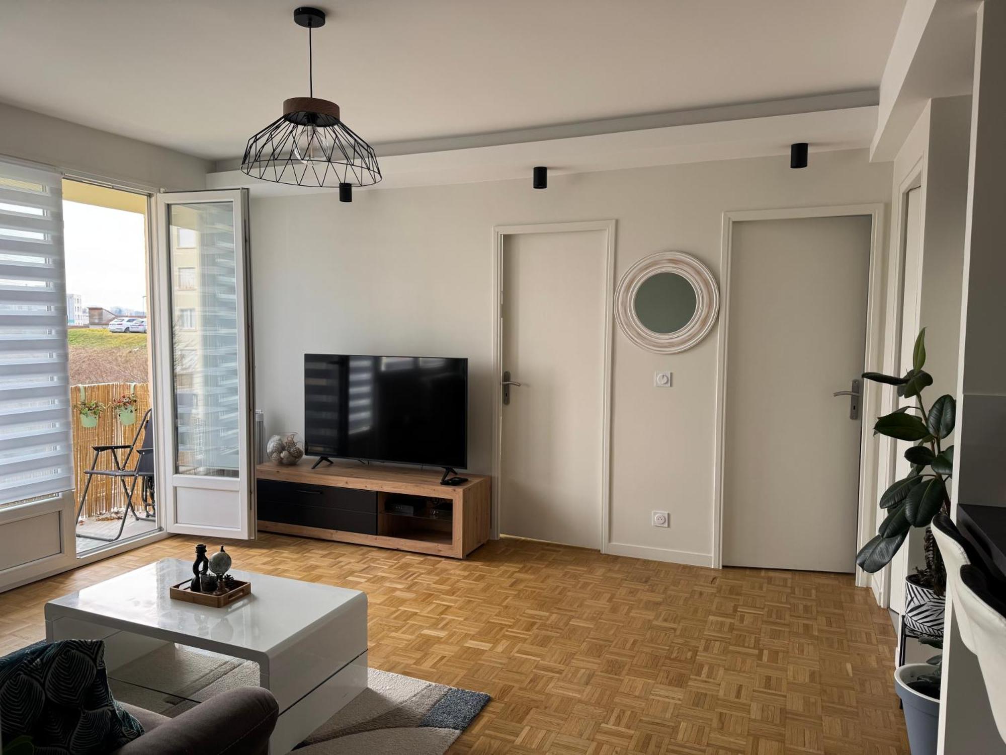 Appartement Chaleureux Et Spacieux T3 ลิมอจส์ ภายนอก รูปภาพ