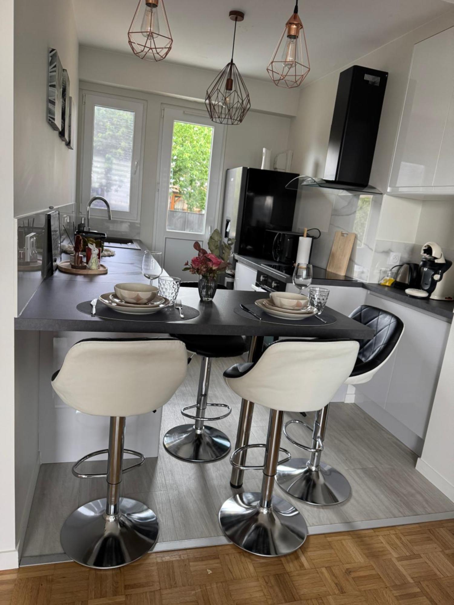 Appartement Chaleureux Et Spacieux T3 ลิมอจส์ ภายนอก รูปภาพ